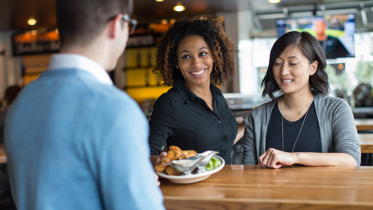 Pros and Cons of Working in the Foodservice Industry